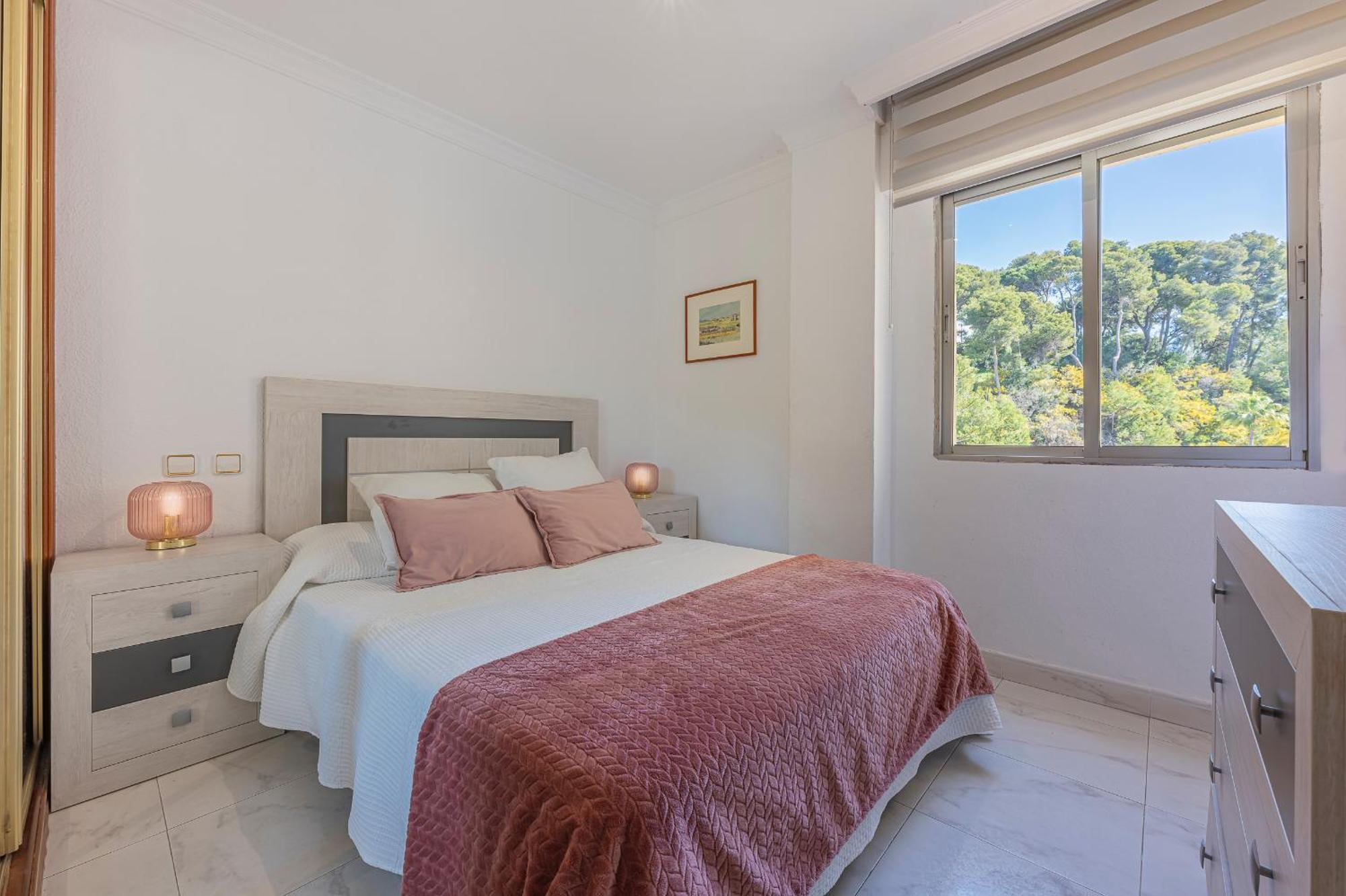 Apartment Dolmen Group- Ricardo Soriano *